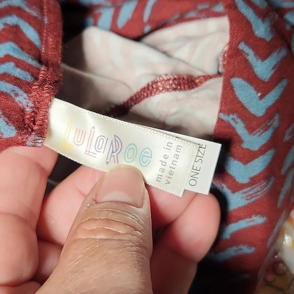 LULAROE LLR OS Patterned Buttery Soft Legging One Size - Picture 2 of 2